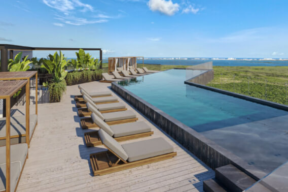 Apartment with pool and paddle court for sale, Boulevard Colosio, Canc&uacute;n