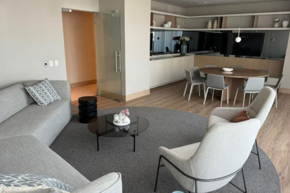 Condo with lap pool and gym, for sale