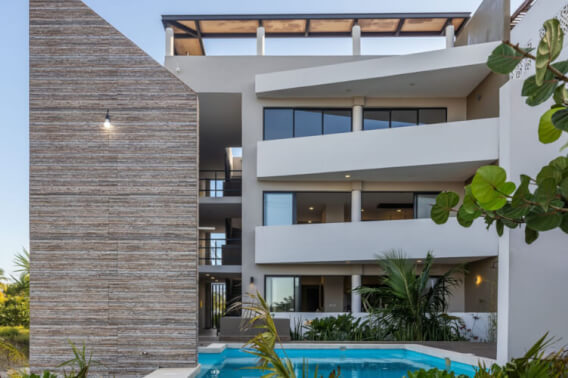 Spacious condo with rooftop ocean views, for sale