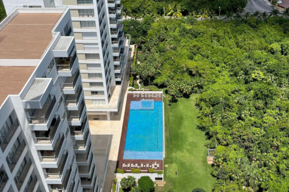 Condo with balcony and multiple amenities for sale, Zona Hotelera, Canc&uacute;n