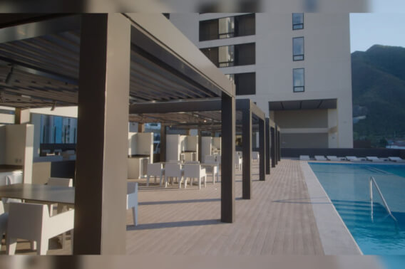 Condo with flex space, panoramic views and event room, for sale