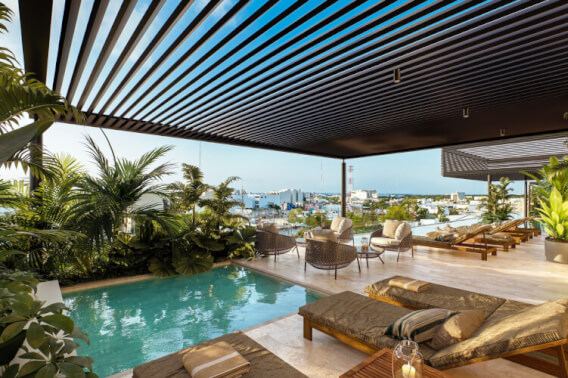 Condo with multiple amenities for sale, Downtown Playa del Carmen