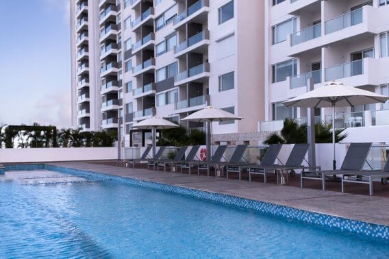 3 bedroom apartment with Gym, Pool and Jacuzzi for sale, Hotel Las Americas, Cancun.