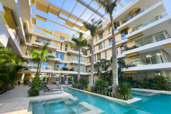 Condo with Rooftop Garden for Sale, Puerto Canc&uacute;n, Canc&uacute;n
