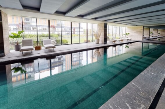 Condo with high ceilings for sale at Bosque Real, pet-friendly, indoor pool, spa, playground, Huixquilucan Mexico City