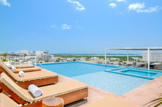 Condo with terrace, Paddle, pet park, adults and family pool, for sale, Zona Las Am&eacute;ricas, Canc&uacute;n