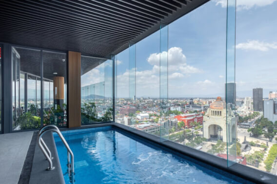 Departamento con terraza privada, alberca con jacuzzi, en venta, Cuauht&eacute;moc, CDMX