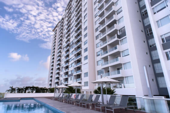 Condo with Lagoon View and Terrace, for Sale, Bonampak Canc&uacute;n