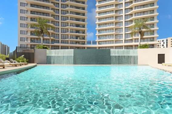 Ocean view apartment with, dock, sports courts, golf, marina,  beach club, for sale Puerto Canc&uacute;n.