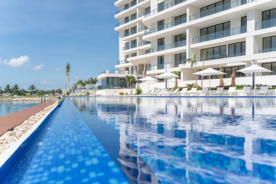 Luxury Ocean View Condo, Puerto Canc&uacute;n, Canc&uacute;n