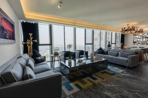Luxury condo with spectacular views, for sale