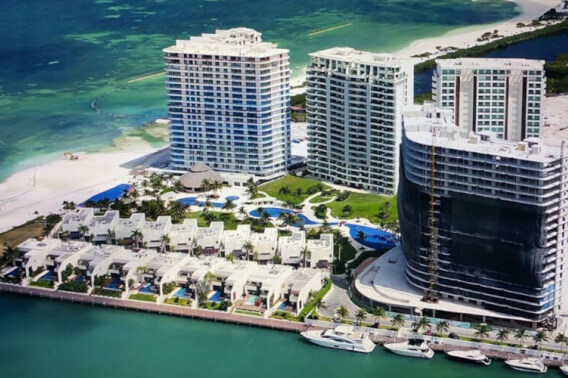 Luxury Apartment with Ocean View, Beach Club, Golf Course, Puerto Canc&uacute;n