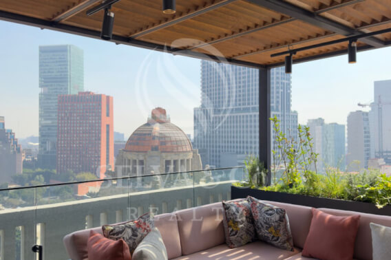 Condo for sale with balcony and views of the Monument to the Revolution