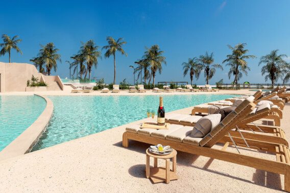 Ocean view apartment with dock, adults pool, golf, marina,  beach club, for sale Puerto Canc&uacute;n.