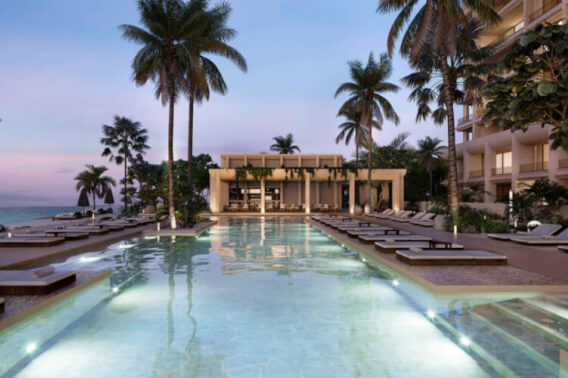 Beachfront apartment with balcony, gym and room service, in Telchac, for sale, M&eacute;rida.