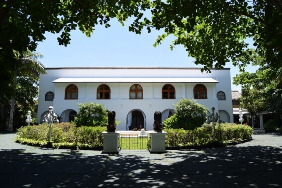 10 bedroom residence, with art work by Diego Rivera, Botero, Nierman, classic style,discoteque, spa, for sale Malecon, Cozumel.