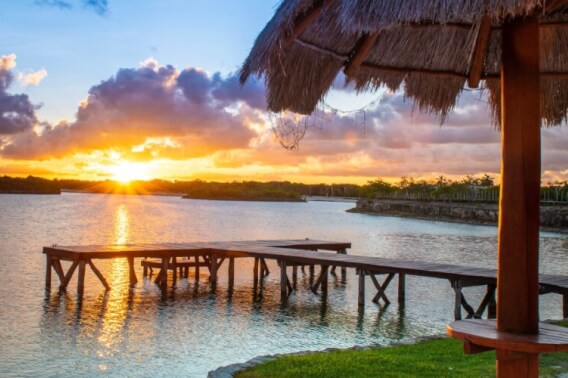 lakefront land, in exclusive community with clubhouse, spa, gym, pools, cycle track, dog park and more amenities