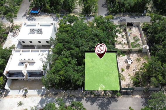 Land for single-family and multi-family vertical use, for sale in Tulum.
