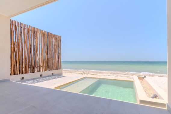Oceanfront villa with private pool, for sale, Telchac, M&eacute;rida