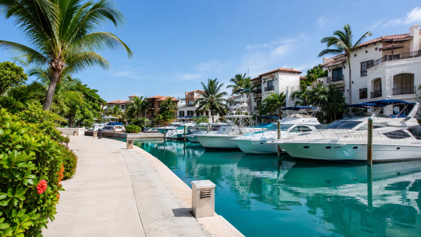 Puerto Aventuras vs. Playa del Carmen and Tulum: Who Should Choose This Community?