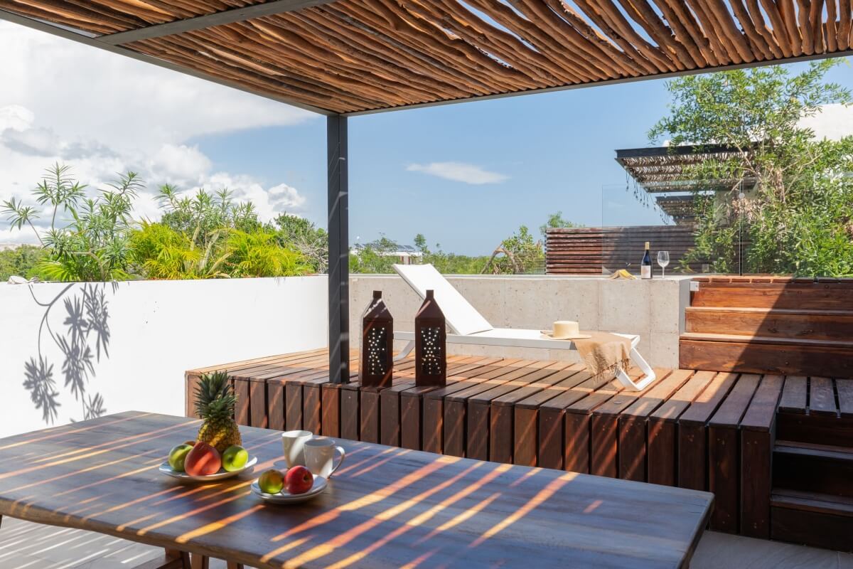 Penthouse with private pool, common areas surrounded by nature, near the beach, in Tulum, for sale.