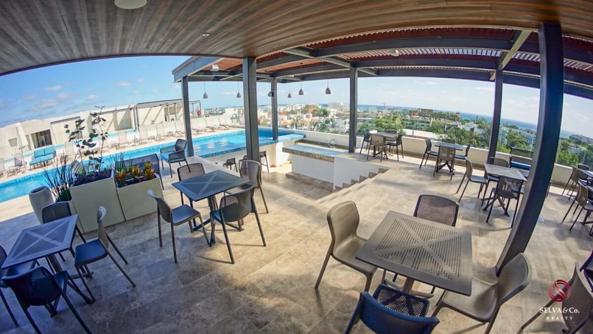 Condominio con terraza, cuarto de servicio, en venta, Playa del Carmen