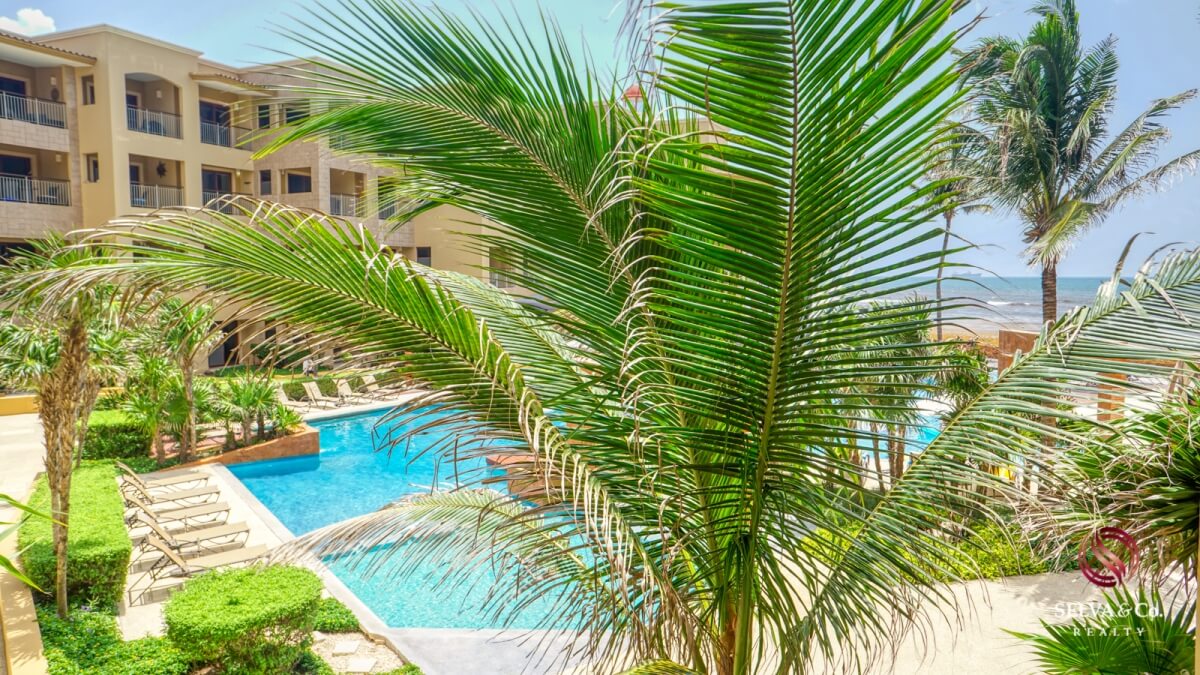 Condominio con swim up, entra a la alberca desde tu terraza, con club de playa, campo de golf, en venta, Corasol, Playa del Carmen, pre-cons