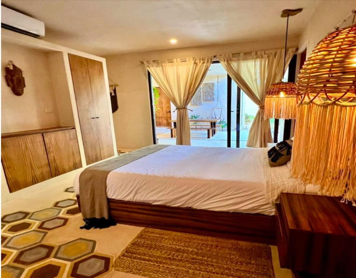 Eco friendly, luxury amenities and services, in Tulum with 3 bedrooms, with sustainable technology.