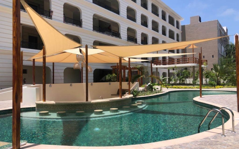 New condo with solar panels, furnished, with amenities 10 minutes walk from the beach, in Tangolunda Hotel Zone, for sale, Huatulco.