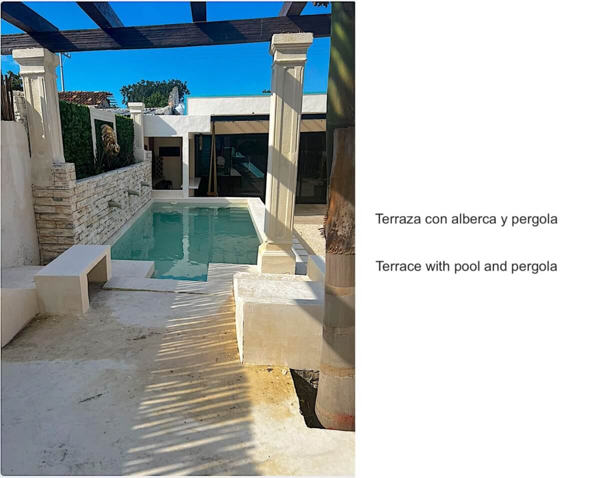 House with pool, high ceilings, terrace, in gated community for sale in Merida