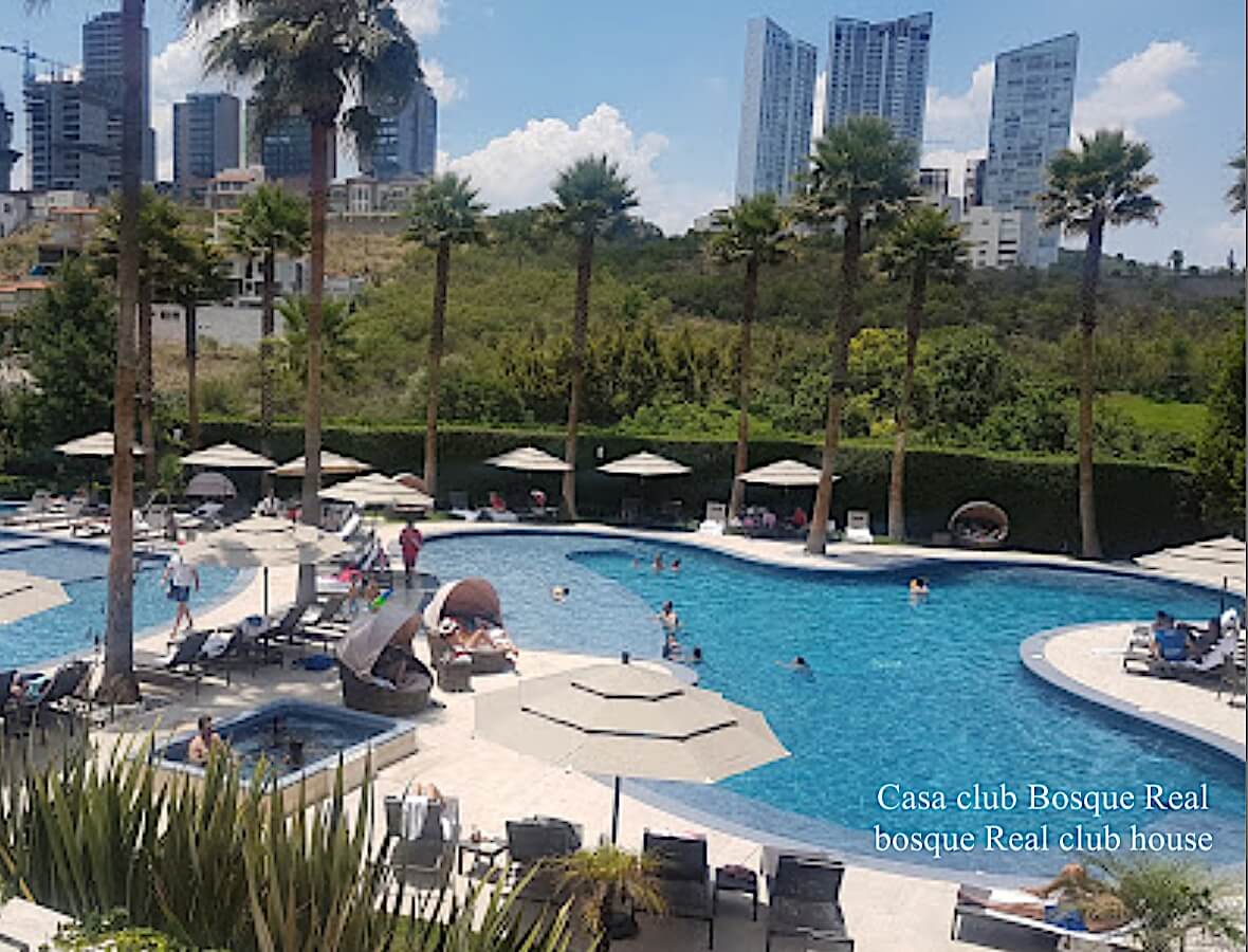Condo with terrace and garden, 4 parking spaces, swimming pool with swimming lane, gym, playground, green areas, for sale in Santa Fe, Mexic