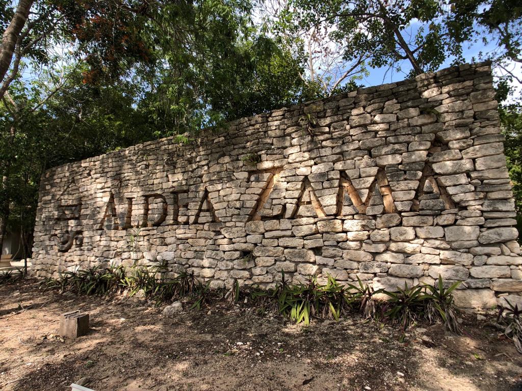 Condo with adults pool with bar, family pool, co-working, spa, bar, gym, green areas, in pre-construction for sale Aldea Zama Tulum.