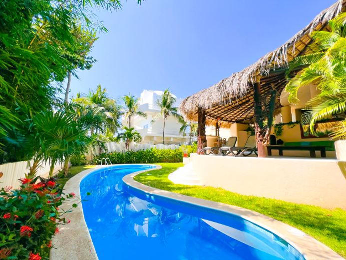 Oceanfront residence for sale in Huatulco. Alma - Your Architectural Sanctuary