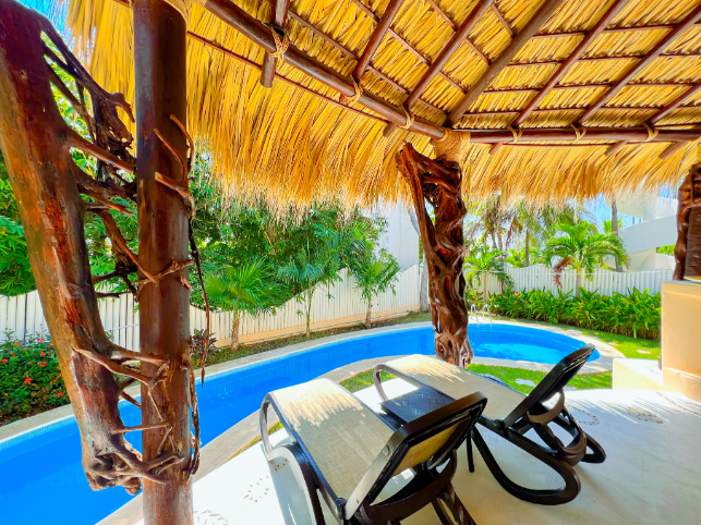 Oceanfront residence for sale in Huatulco. Alma - Your Architectural Sanctuary