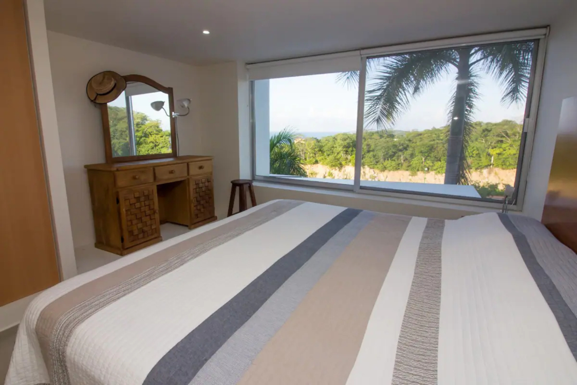 Apartment 600 meters from the beach in Santa Cruz, Huatulco for sale.