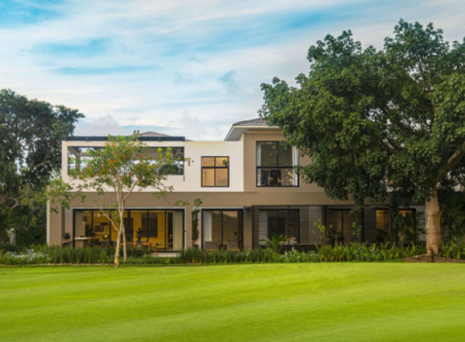 Residence with garden and private pool, in community with golf course and luxury amenities in Yucatan Country Club for sale.