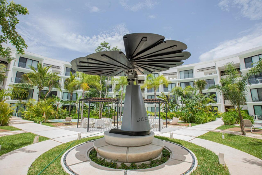 Condo in a green building with luxury common areas, solar panels, jacuzzi, gym, concierge, 10 minutes from the beach, in La Veleta Tulum