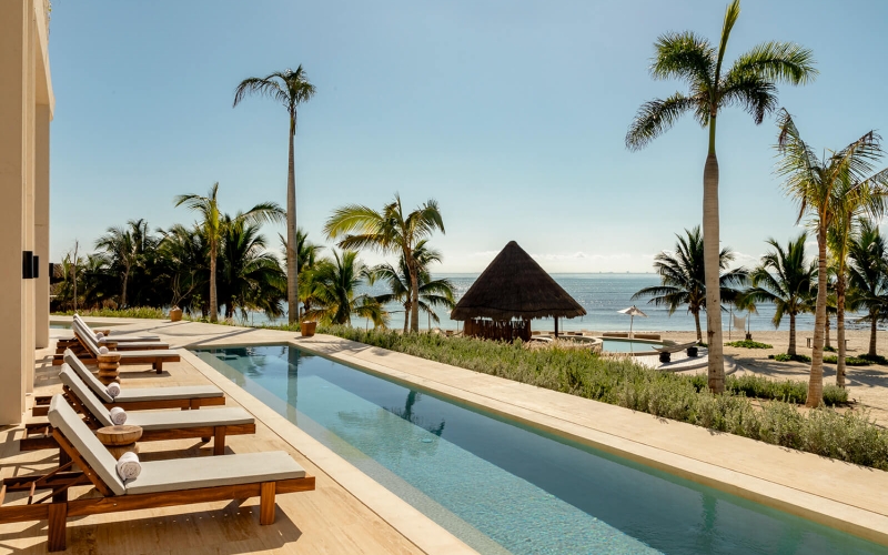 Departamento vista al mar, en condominio de lujo con amenidades frente al mar, pre-construccion en venta Corasol Playa del Carmen