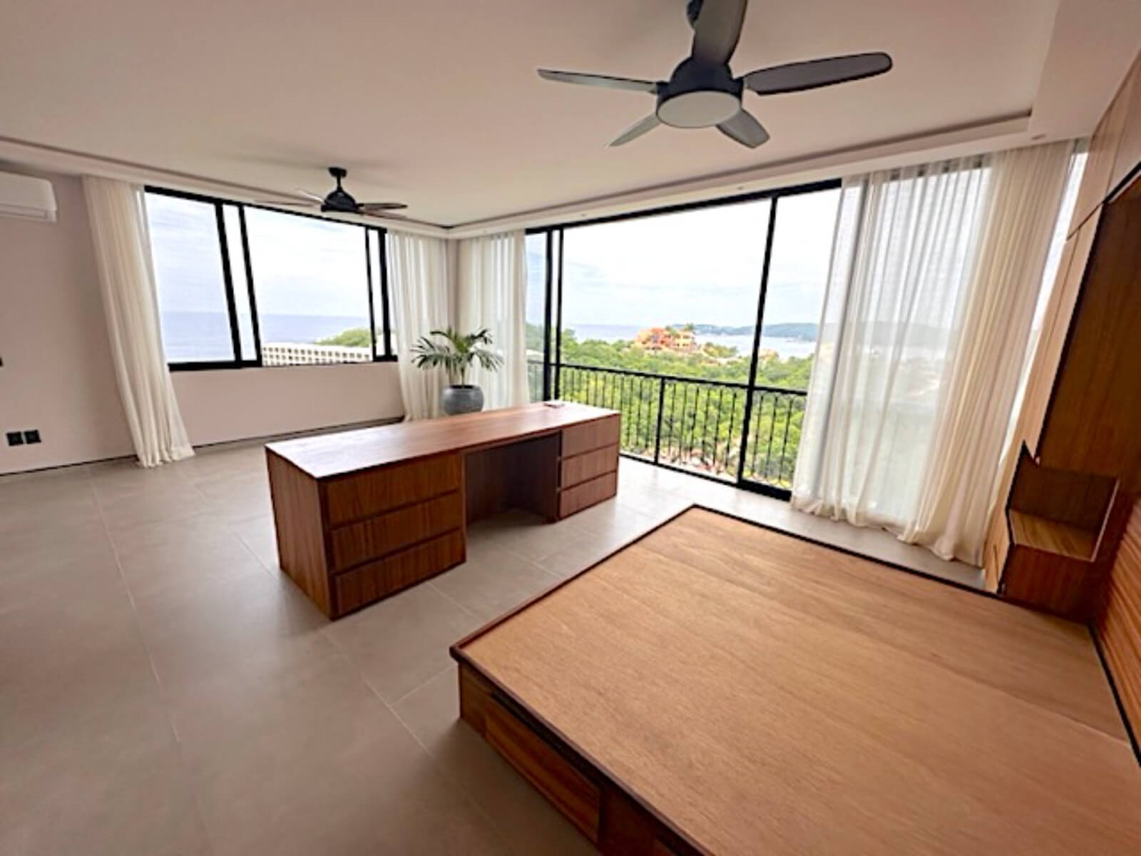 Apartment steps from the beach, pool, palapa, furnished, for sale Santa Cruz, Huatulco.