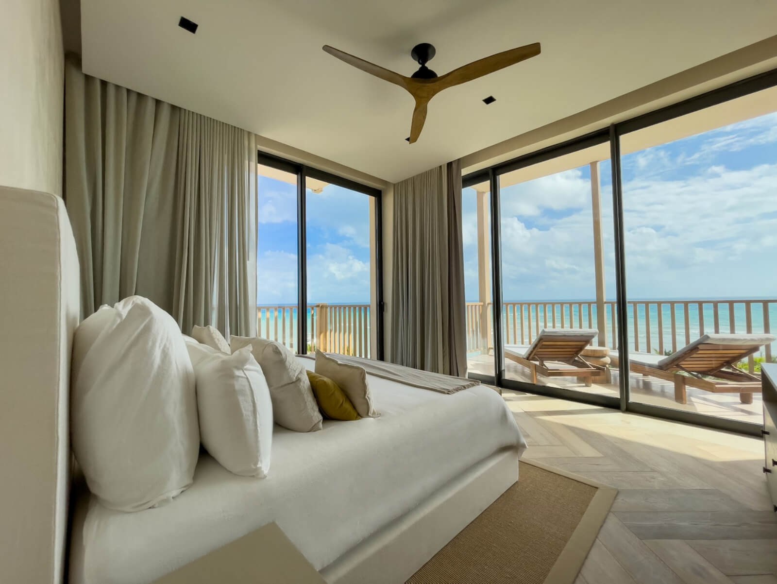 Oceanfront penthouse, with beach club, clubhouse and exclusive amenities in Corasol luxury residential, pre-construction in Playa del Carmen