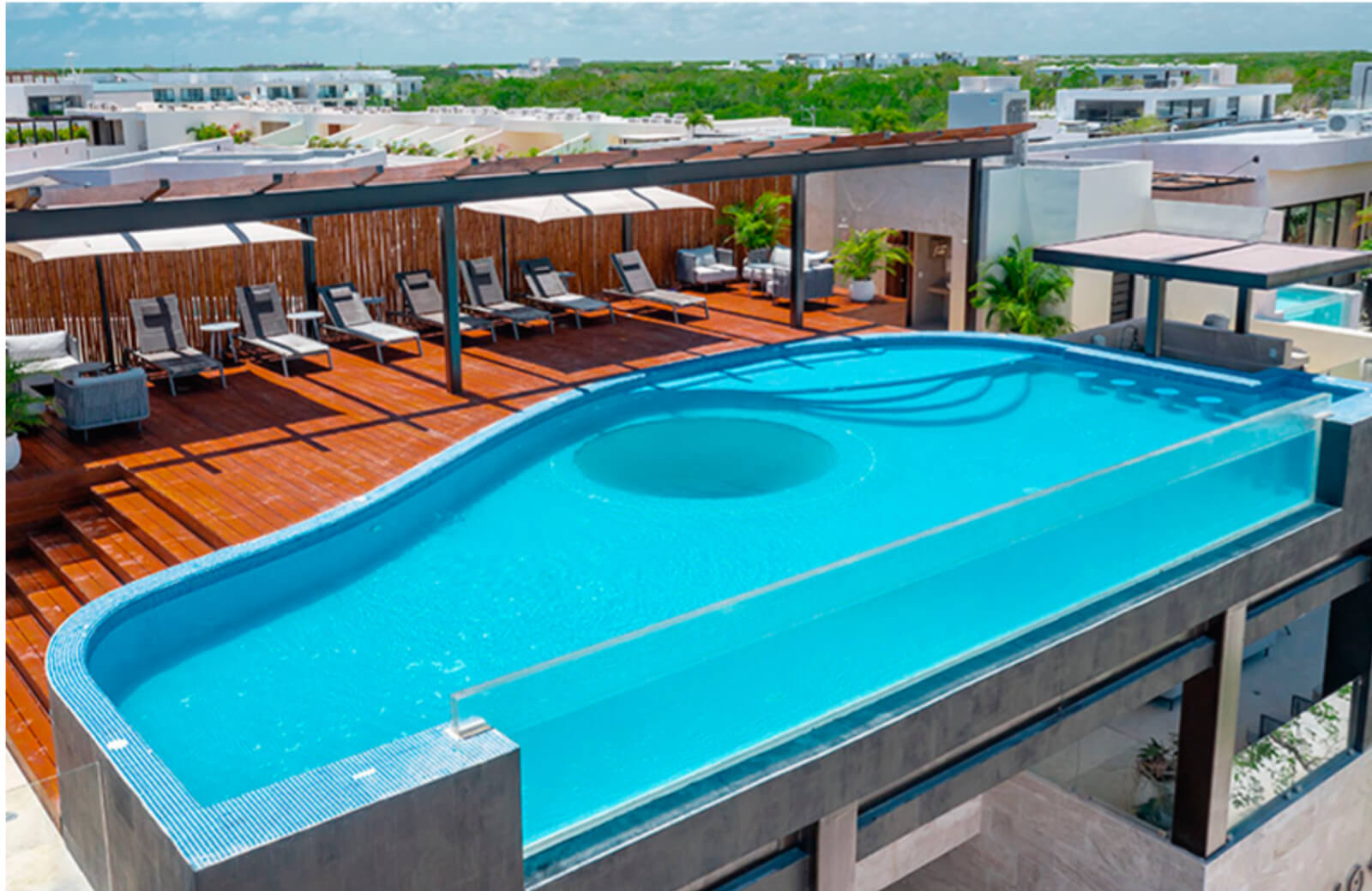 Condominium with pool for adults and rooftop bar, family pool, spa, co-working, gym, for pre-sale, Aldea Zama, Tulum.