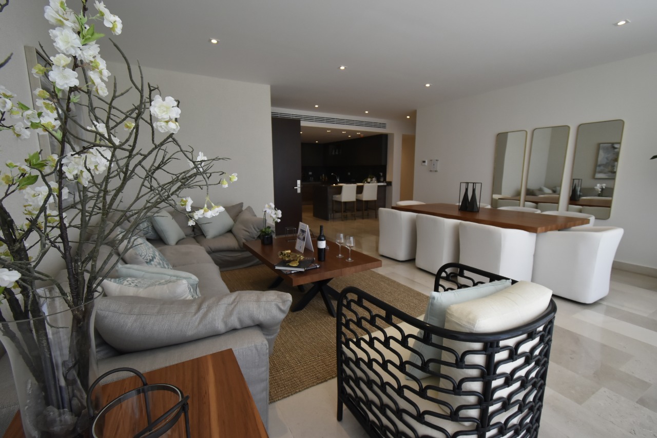 Luxury penthouse, ocean view, terrace, pool, pet-friendly, for sale Cancun.