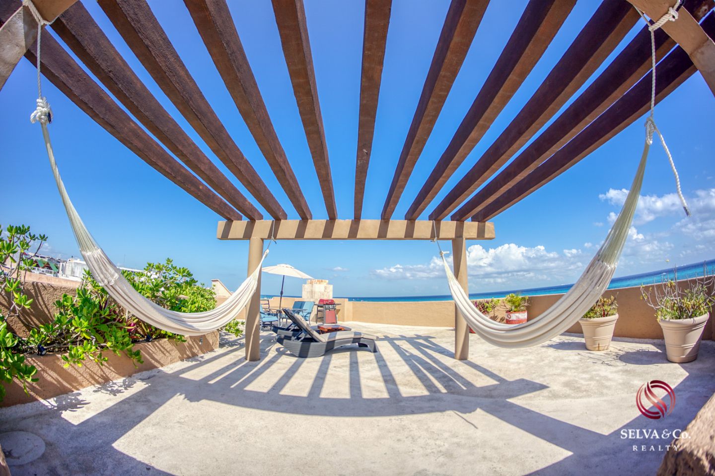 Penthouse frente al mar con jacuzzi, 2 terrazas, acceso a mar, club de playa, gimnasio, business center, concierge  y mas en venta Playa del