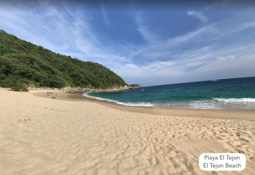 Ocean view land with pickleball court for sale in Mirador Chahue Huatulco