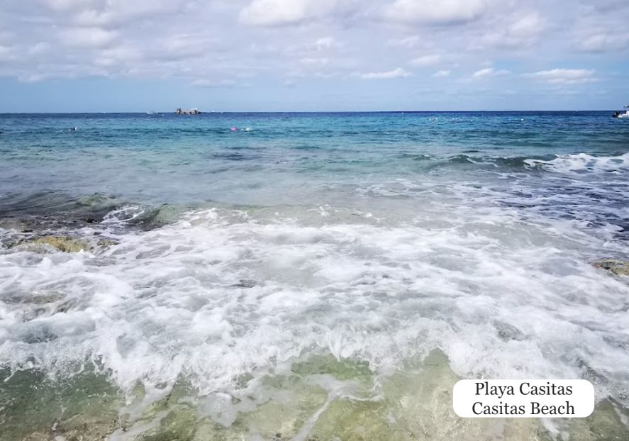 Beachfront condo, hotel services, dock, tennis court, jacuzzi, beach club, room service, concierge and more for sale in Cozumel