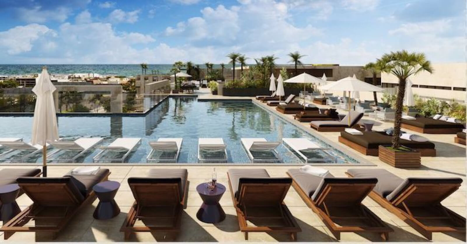 Condo with beach club, golf, pool, for sale in Playa del Carmen.
