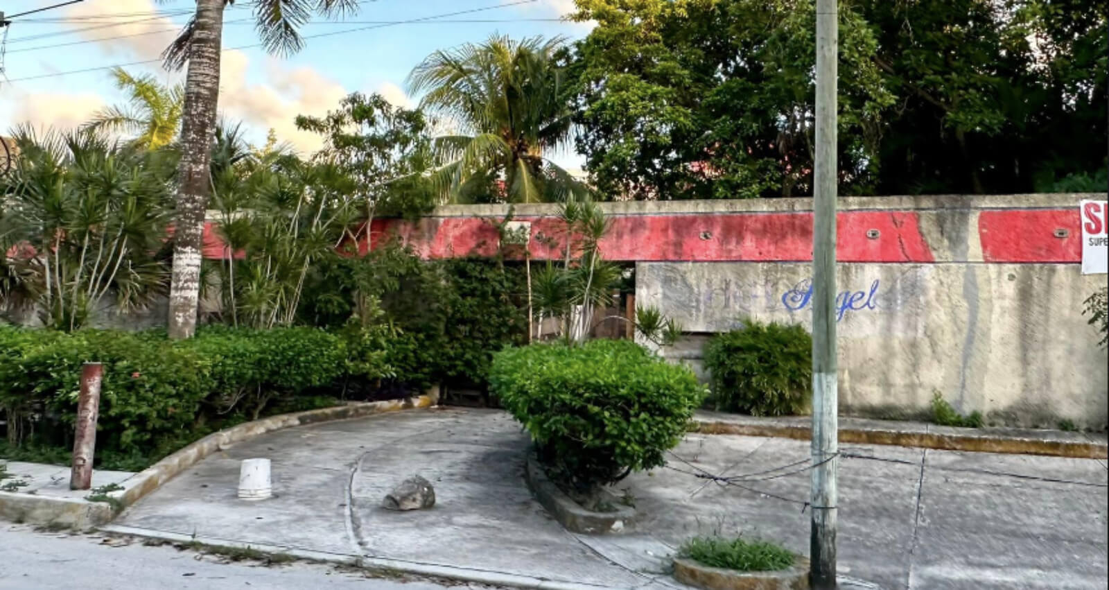 Venta de terreno sobre Avenida 65, Cozumel, Mexico.