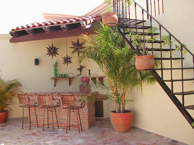 Casa con vista al mar, jardín y alberca privada, diseño rústico venta en  Residencial Conejos, Huatulco.