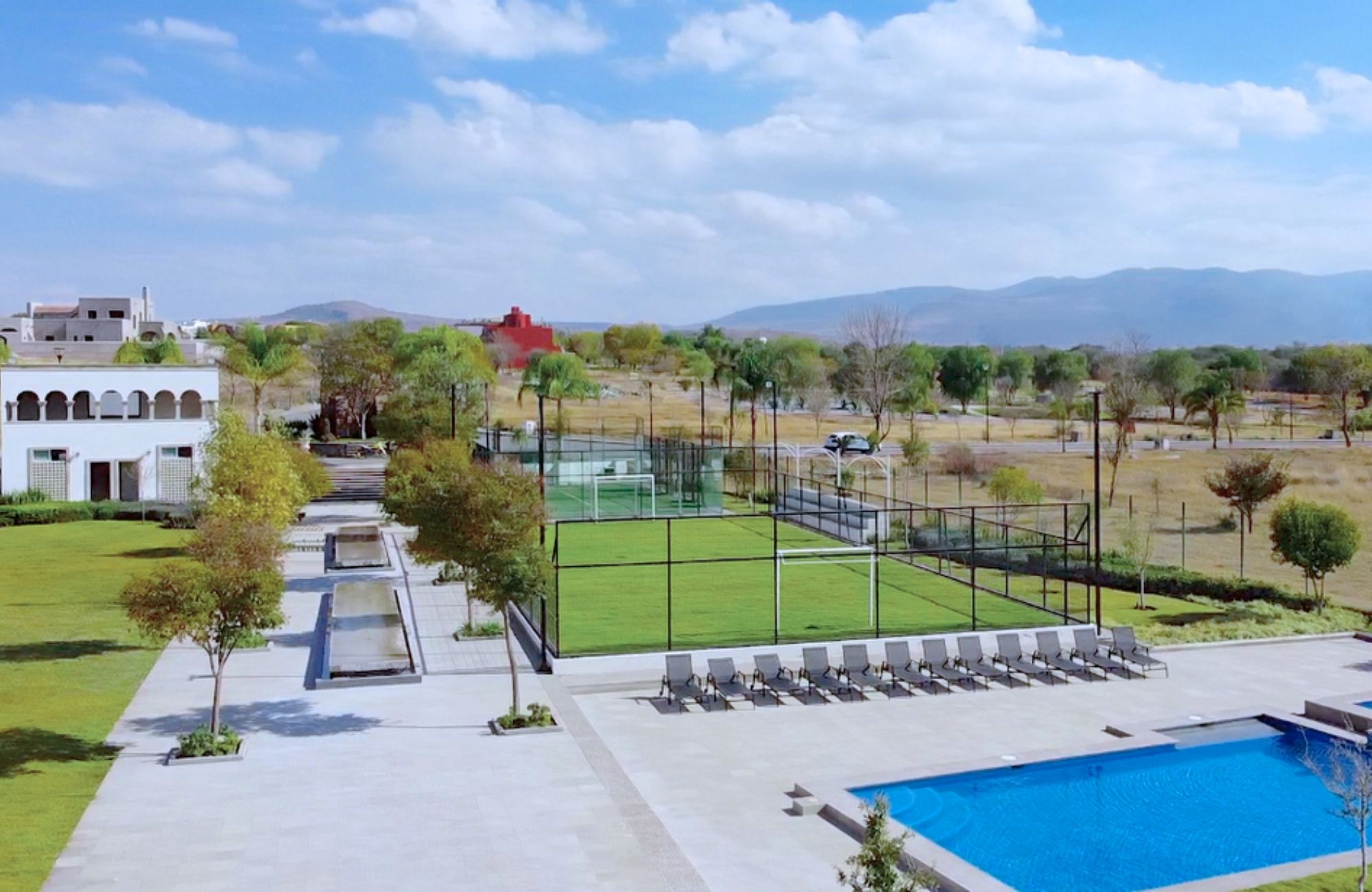 Land in gated community, clubhouse, pool for sale in San Miguel de Allende