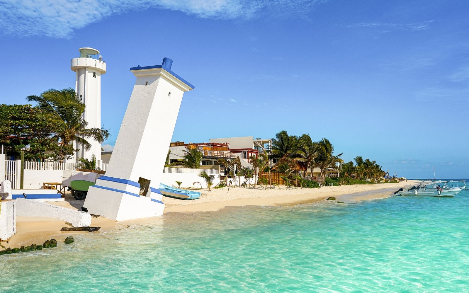 Beachfront condominium, private Jacuzzi, furnished, pool, for sale in Puerto Morelos.